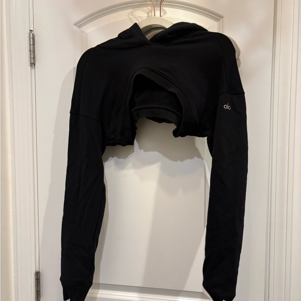 ALO Yoga Black Women's Cropped Shrug it Off Hoodie